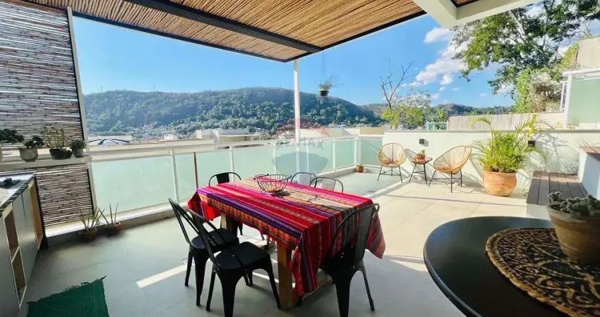 Linda CASA TRIPLEX em São Francisco com 04 quartos, sendo 03 suítes, 02 vagas em condomínio fechado por apenas R$ 1.590.000,00.