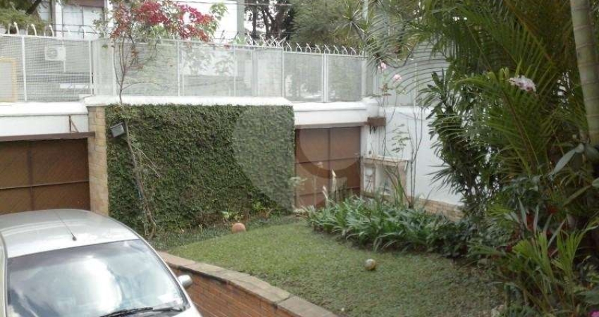 Casa com 3 quartos à venda em Jardim Novo Mundo - SP