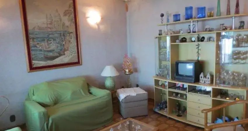 Casa com 4 quartos à venda na Rua Francisco Dias, Saúde, São Paulo