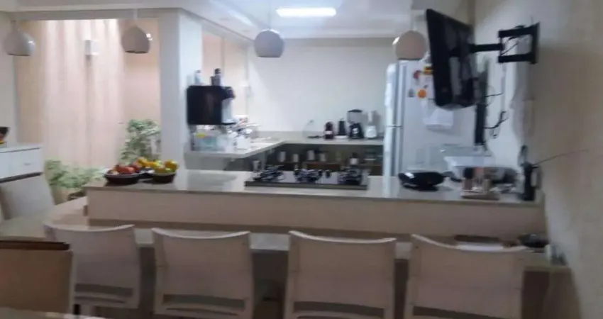 Sobrado com 4 quartos à venda em Cambuci - SP