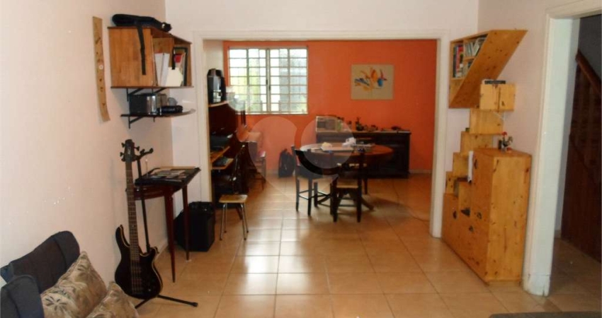 Casa com 3 quartos à venda na Rua Galeno de Almeida, Pinheiros, São Paulo