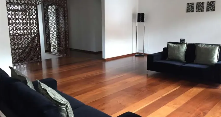 Casa com 4 quartos à venda na Rua Flor de Amarilis, Cidade Jardim, São Paulo