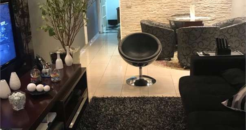 Casa com 3 quartos à venda na Rua José Modesto de Godói, Saúde, São Paulo