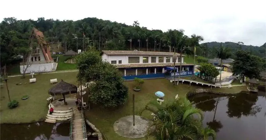 Terreno comercial à venda no Centro, Embu-Guaçu 