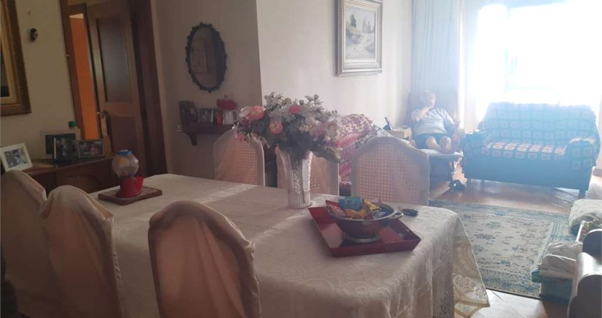 Apartamento com 3 quartos à venda em Moema - SP