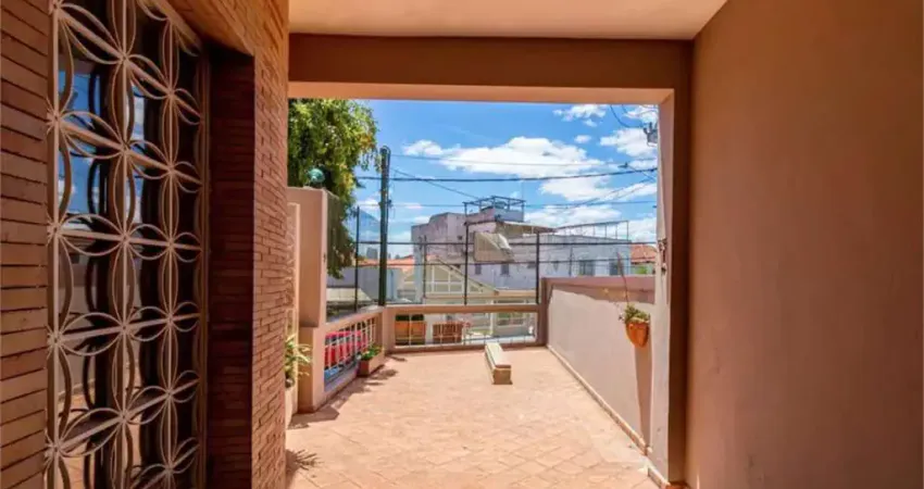 Casa com 4 quartos à venda ou para locação em Vila Monumento - SP