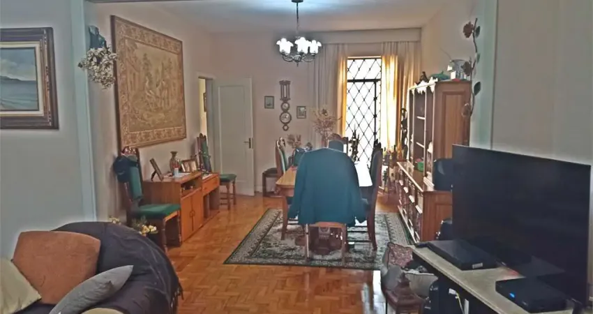 Sobrado com 3 quartos à venda em Mirandópolis - SP