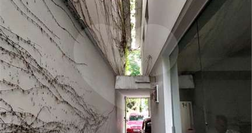 Casa de vila com 3 quartos à venda em Vila Olímpia - SP