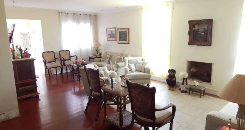 Sobrado com 5 quartos à venda em Jardim Londrina - SP