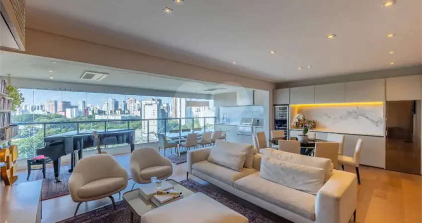 Apartamento com 3 quartos à venda na Avenida Indianópolis, Moema, São Paulo