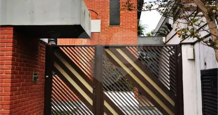Sobrado com 4 quartos à venda em Jardim São Caetano - SP