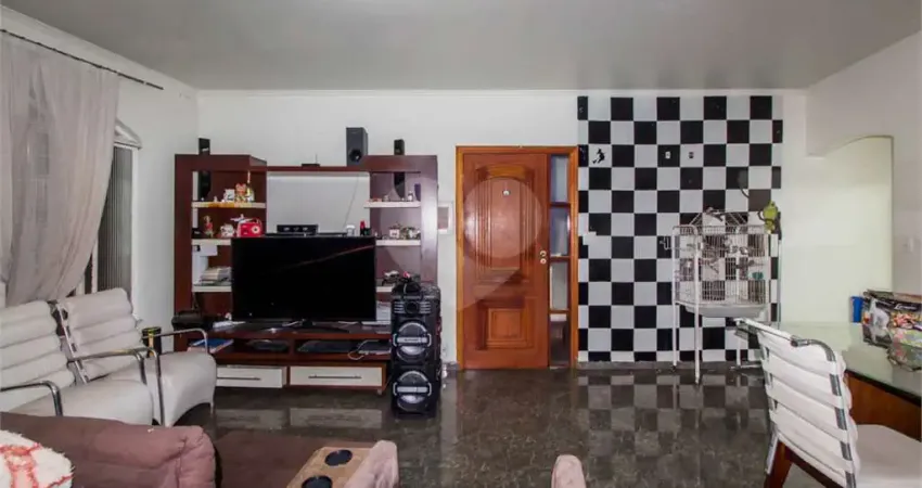 Casa com 3 quartos à venda na Rua Santo Irineu, Saúde, São Paulo