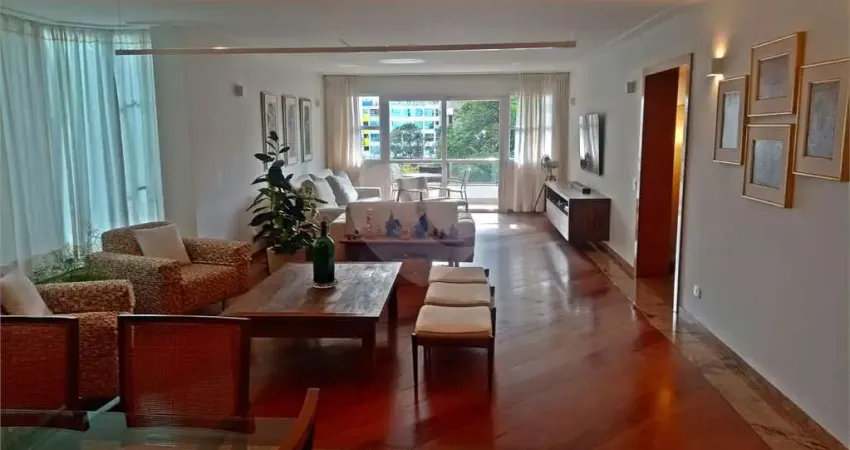 Apartamento com 3 quartos à venda em Campo Belo - SP