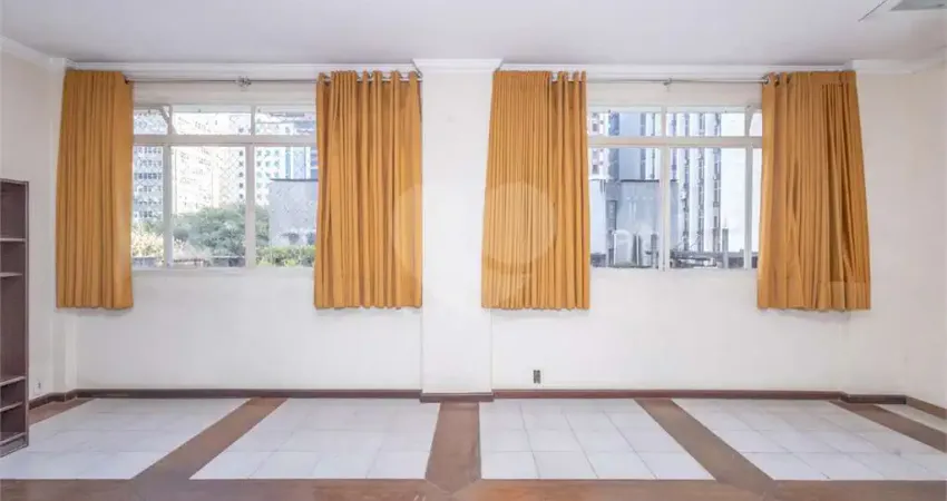 Apartamento com 3 quartos à venda na Alameda Santos, 778, Jardim América, São Paulo