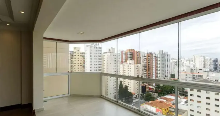 Apartamento com 3 quartos à venda em Moema, São Paulo