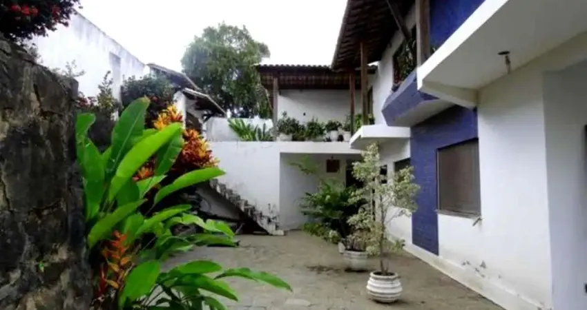 Casa com 3 quartos à venda na Rua Rafael Pastore Neto, 10, Itapuã, Salvador