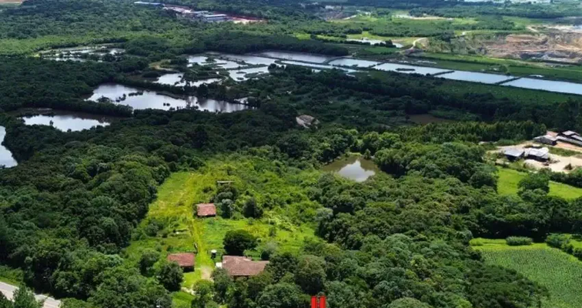 Terreno à venda na Rua Benjamin Negoseki, Cachoeira, São José dos Pinhais