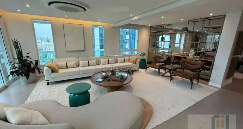 Apartamento Triplex Mobiliado para venda no Vogue, Alphaville