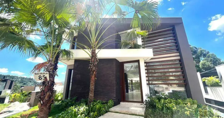 Casa em condomínio fechado com 4 quartos à venda na Rua Arles, Tamboré, Santana de Parnaíba