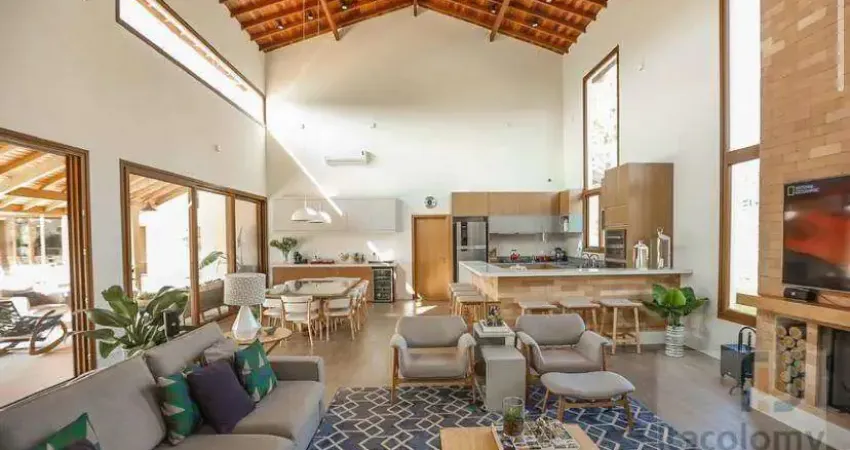 Casa em condomínio fechado com 5 quartos à venda em Curral, Ibiúna 