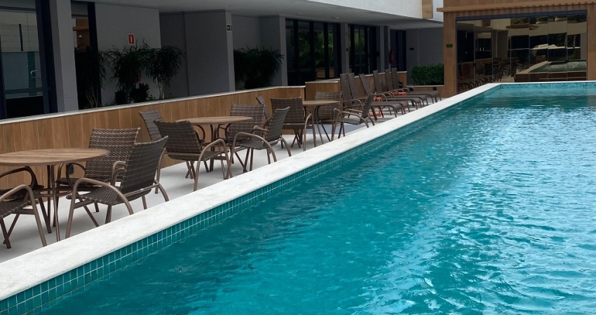 Apartamento com 1 suíte, lavabo, varanda gourmet, 1 vaga, em Alphaville