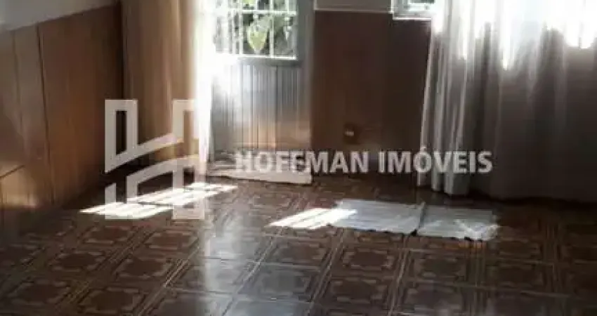 CASA COM ÓTIMA LOCALIZAÇÃO