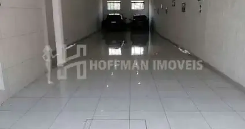 Casa com salão à venda e 10 vagas de garagem no Bairro Utinga em Santo André