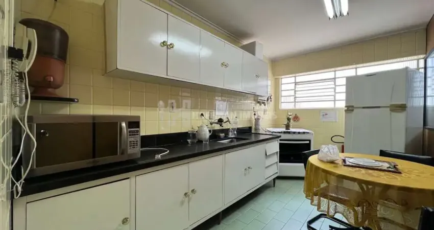 Sobrado com 2 Quartos e 1 banheiro para Locação no bairro Santa Paula.