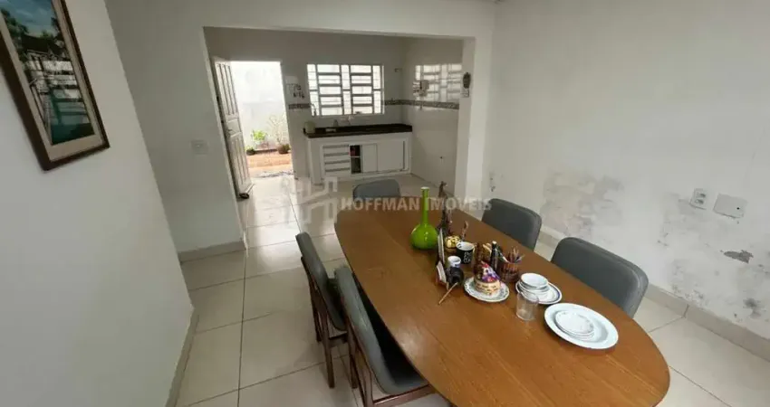 Casa Térrea de 02 dormitórios + Edícula , 05 vagas de Garagem à venda no Bairro Osvaldo Cruz - SCS