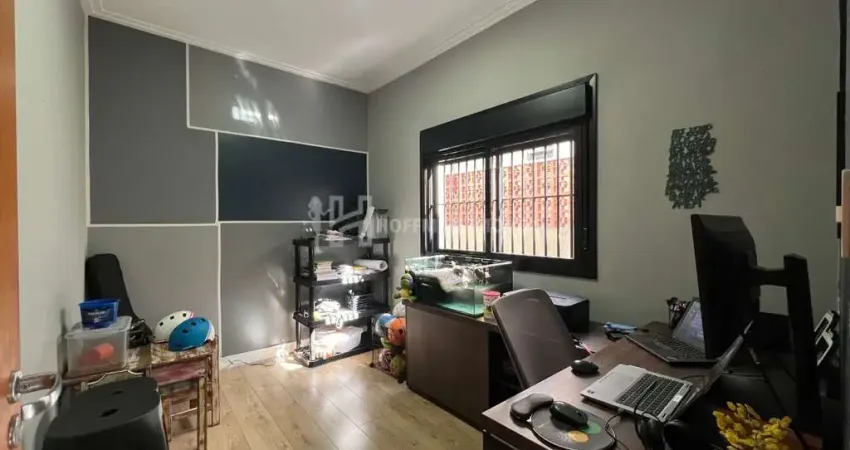 Casa a Venda com 203m² 3 quartos e 2 vagas de garagem.