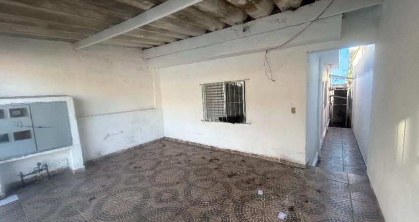 Casa Térrea à Venda com 2 residências na Cidade São Jorge, Santo André, SP