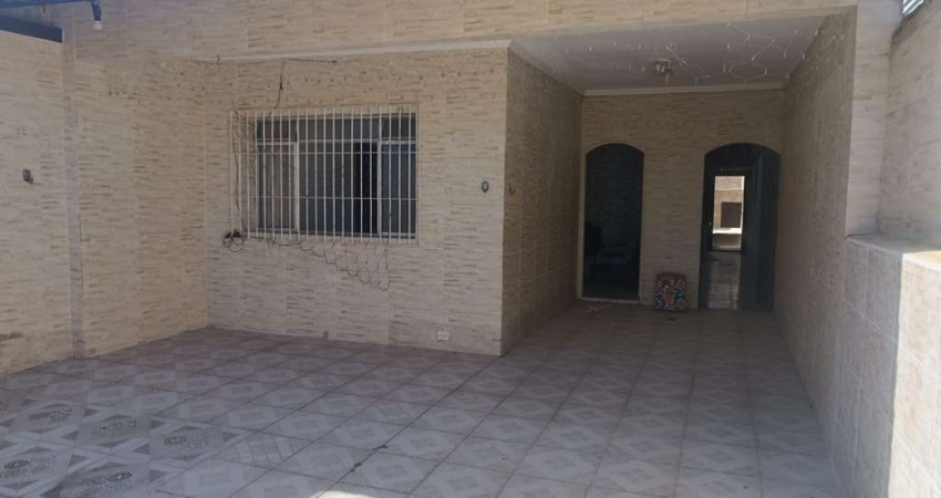 Casa para Locação em Praia Grande, Canto do Forte, 2 dormitórios, 1 banheiro, 2 vagas