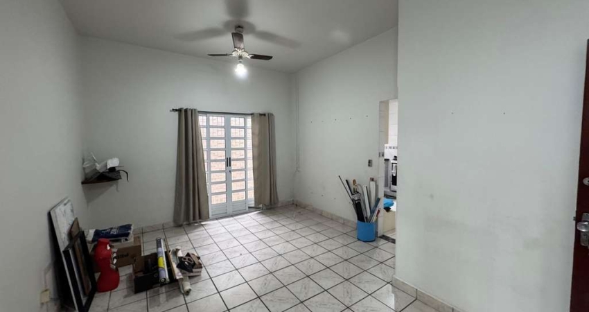 Casa para Venda em Praia Grande, Guilhermina, 3 dormitórios, 1 suíte, 2 banheiros, 3 vagas