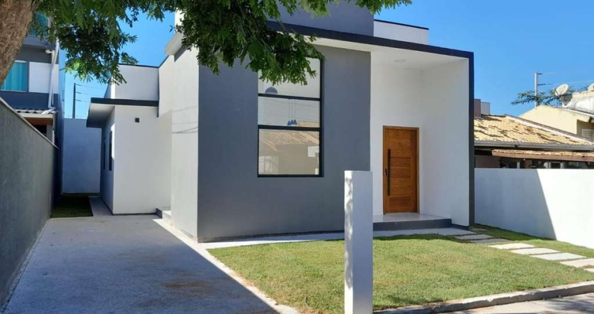 Casa para Venda em Palhoça, Madri, 3 dormitórios, 1 suíte, 2 banheiros, 1 vaga