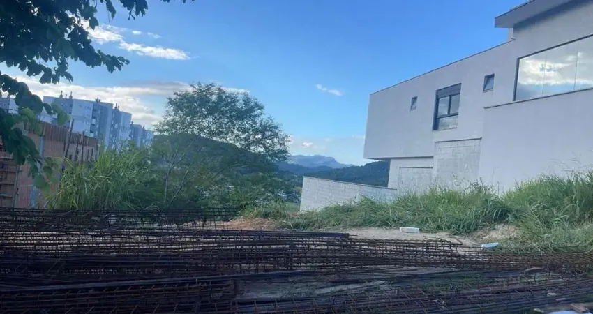 Terreno à venda na Rua das Cabreúvas, Pedra Branca, Palhoça