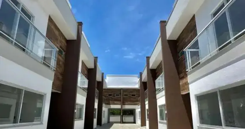 Casa para Venda em Palhoça, Nova Palhoça, 2 dormitórios, 2 suítes, 1 vaga