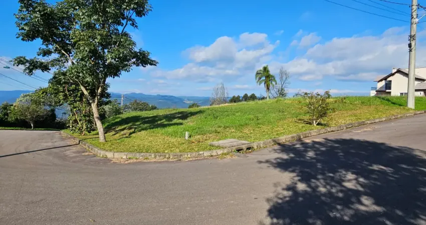 Lindo terreno de esquina com vista para o vale em nova petrópólis na serra gaúcha