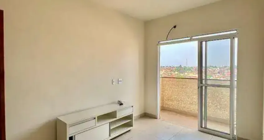 APARTAMENTO À VENDA