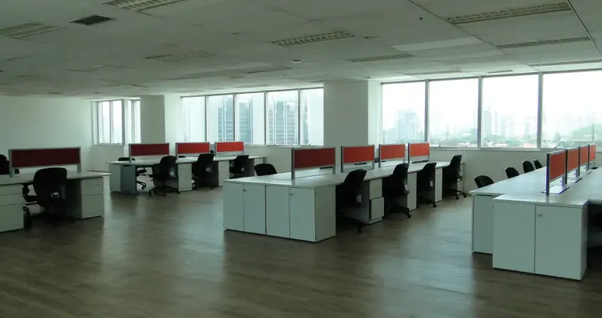 Sala comercial com 5 salas para alugar na Avenida das Nações Unidas, 80, Vila Gertrudes, São Paulo