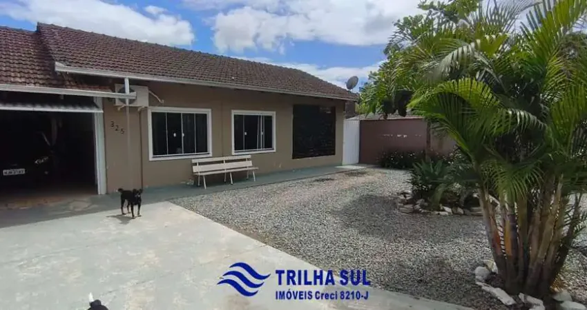 Casa com 3 quartos à venda na Rua Cidade de Quilombo, Parque Guarani, Joinville