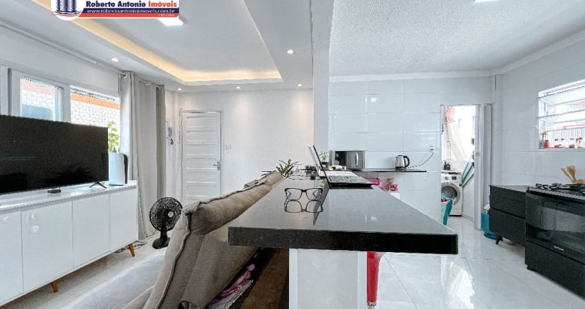 Lindo Apartamento Reformado a venda no Canto do Forte