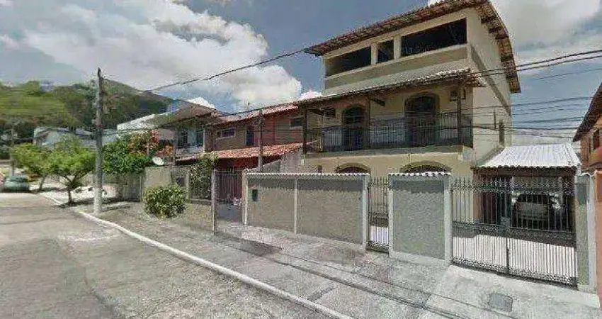 Casa com 4 dormitórios à venda, 602 m² por R$ 680.000,00 - Jardim Sulacap - Rio de Janeiro/RJ