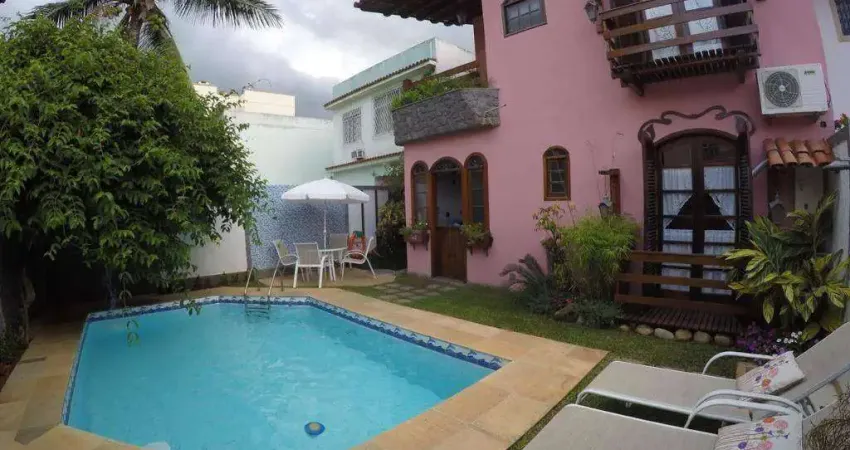 Casa com 4 quartos à venda, 280 m² por R$ 1.690.000 - Vila Valqueire - Rio de Janeiro/RJ