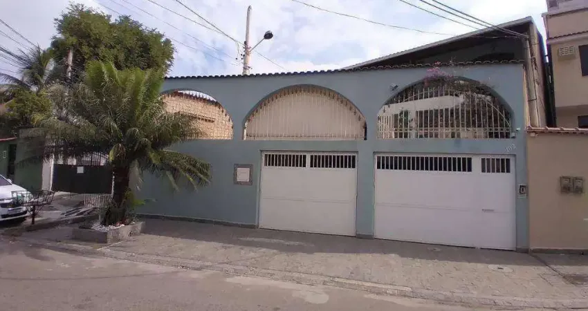 Casa com 3 quartos à venda, 248 m² por R$ 750.000 - Bento Ribeiro - Rio de Janeiro/RJ