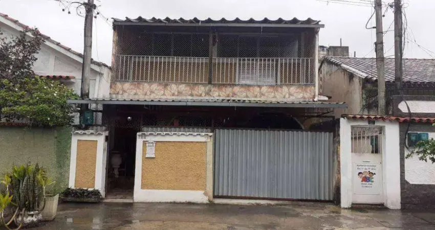 Casa com 3 dormitórios à venda, 140 m² por R$ 370.000,00 - Encantado - Rio de Janeiro/RJ