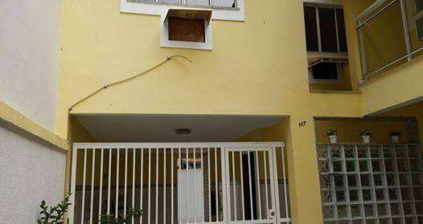 Casa com 3 dormitórios para alugar, 160 m² por R$ 3.604,36/mês - Vila Valqueire - Rio de Janeiro/RJ