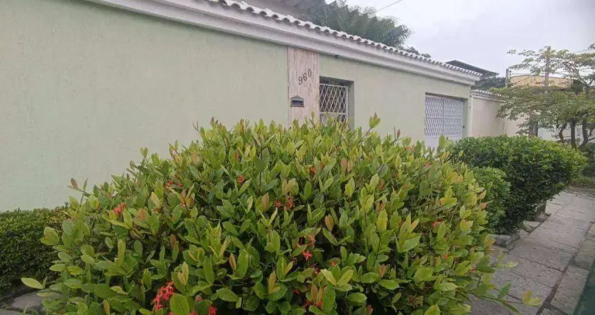 Casa com 3 quartos à venda, 225 m² por R$ 1.300.000 - Vila Valqueire - Rio de Janeiro/RJ
