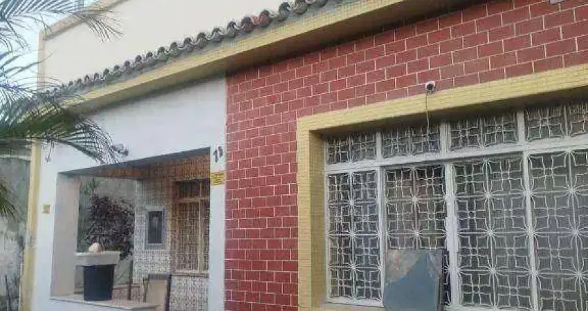 Casa com 4 dormitórios à venda, 271 m² por R$ 450.000,00 - Oswaldo Cruz - Rio de Janeiro/RJ