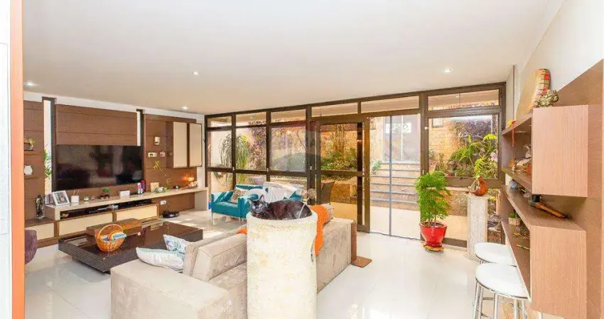 Belíssima Casa - Jardim da Saúde - 5 dormitórios, 3 suítes, 4 vagas