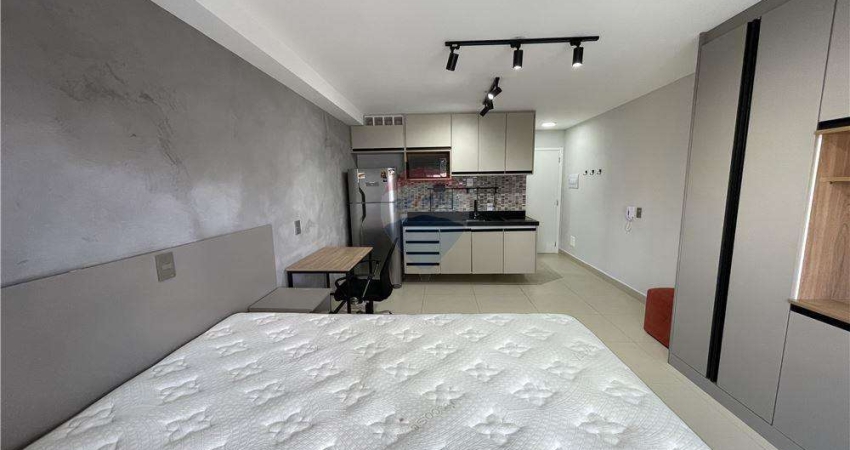 Studio mobiliado com 27mt² na Saúde. 1 dormitório integrado a cozinha e varanda. Apenas 4 minutos a pé do metrô Praça da Árvore